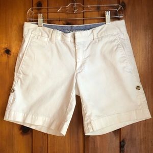 Banana Republic women’s white short 2